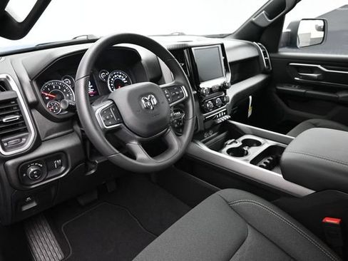 New 2026 RAM 1500 4x4 Crew Cab image 5