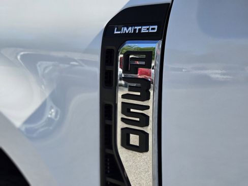 Certified 2024 Ford F350 Limited w/ FX4 Off-Road Package image 11