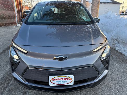 Used 2023 Chevrolet Bolt LT image 9