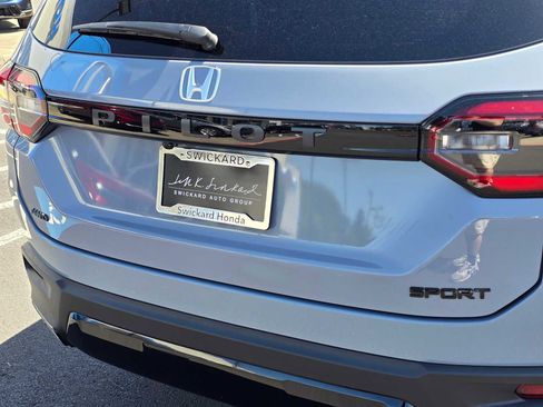 New 2026 Honda Pilot Sport image 13