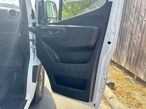 New 2025 Mercedes-Benz Sprinter 2500 image 10