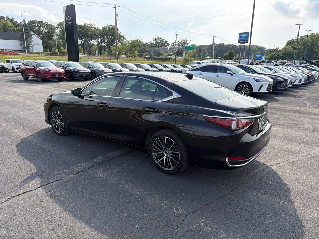 Used 2024 Lexus ES 250 w/ Premium Package AWD/4WD image 29