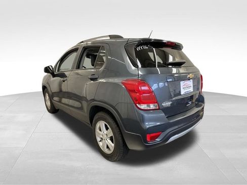 Used 2021 Chevrolet Trax LT FWD image 4