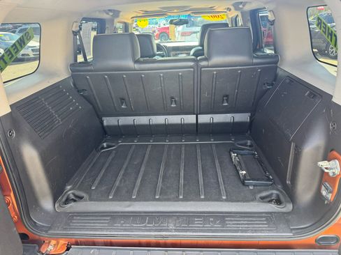 Used 2007 HUMMER H3 Adventure image 9