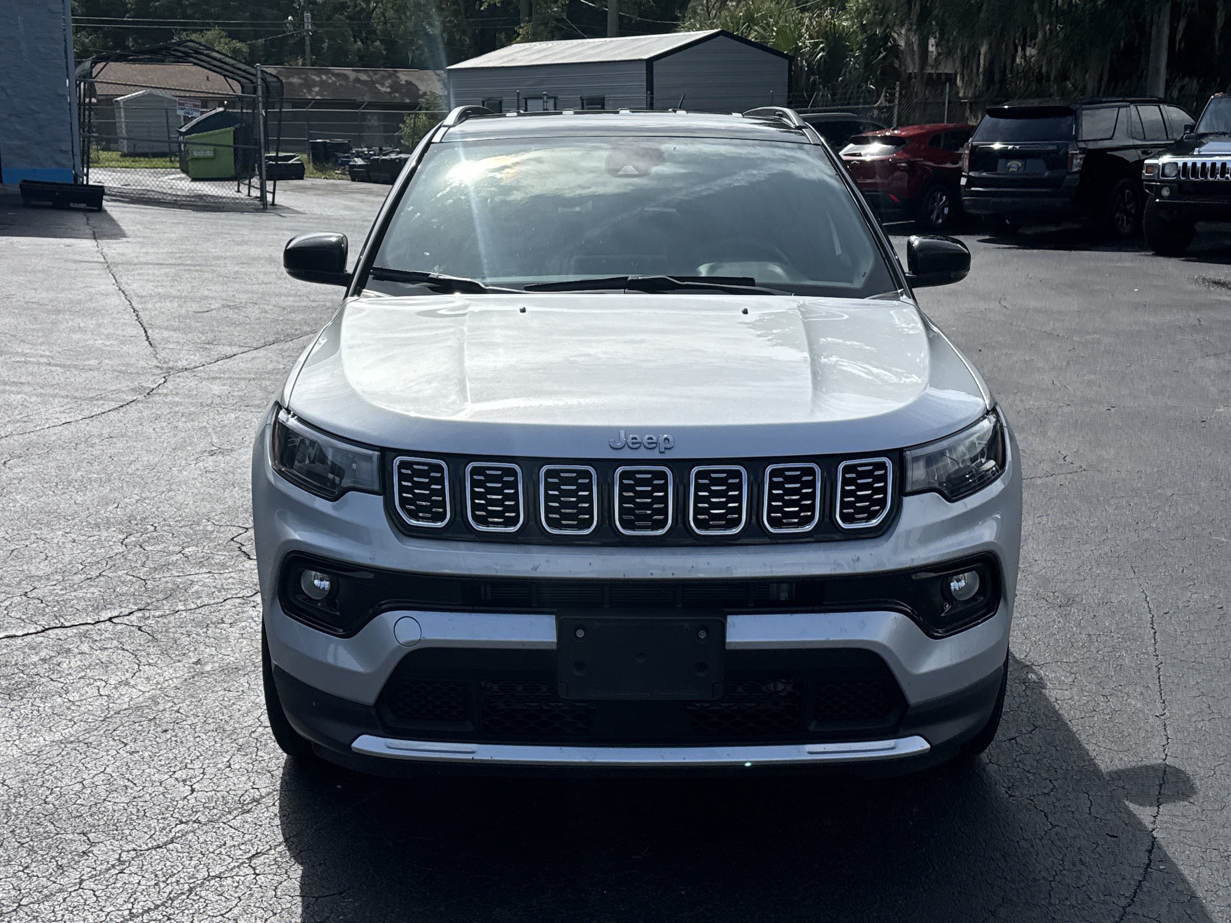 Used 2025 Jeep Compass Limited AWD/4WD image 4