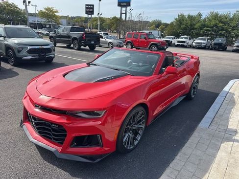 Used 2023 Chevrolet Camaro ZL1 image 4