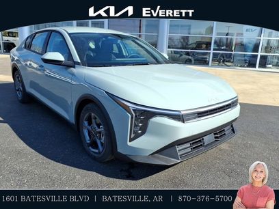 New 2026 Kia K4 LXS