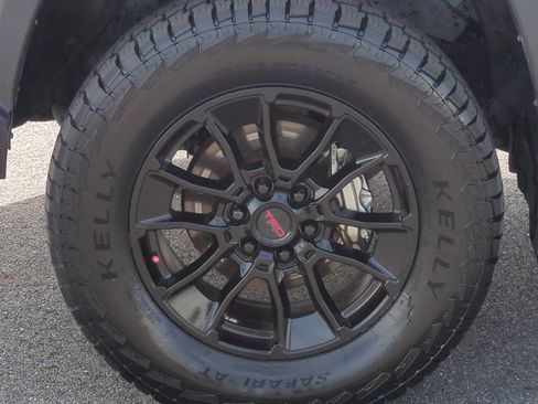 Used 2022 Toyota Tundra Limited w/ TRD Off-Road Package AWD/4WD image 44