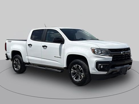 Used 2022 Chevrolet Colorado Z71 AWD/4WD image 1