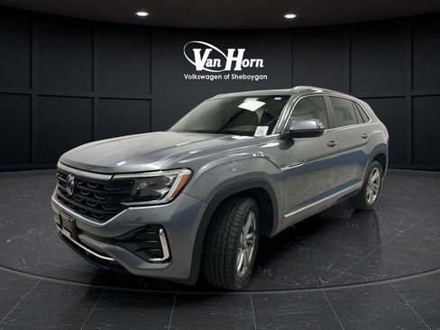 Used 2024 Volkswagen Atlas Cross Sport SEL R-Line AWD/4WD image 3