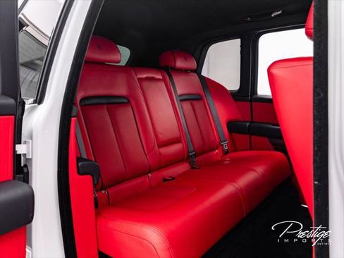 Used 2022 Rolls-Royce Cullinan AWD/4WD image 44