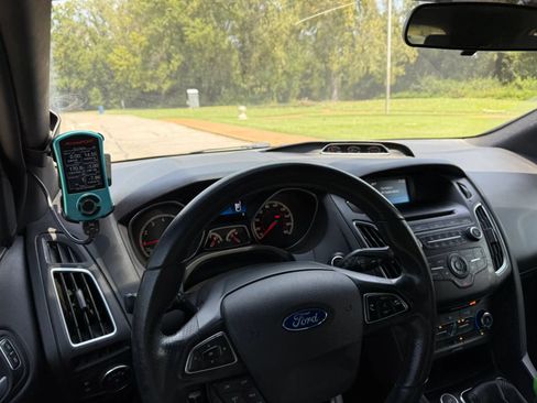 Used 2015 Ford Focus ST FWD image 16