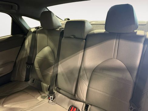Used 2019 Toyota Avalon Limited w/ Advanced Safety Package FWD image 14
