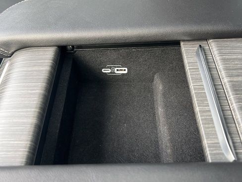 Used 2023 Jeep Wagoneer Series II w/ Premium Group I image 12