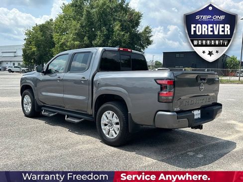 Used 2022 Nissan Frontier SV AWD/4WD image 4