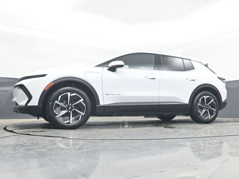 New 2026 Chevrolet Equinox EV LT AWD/4WD image 32