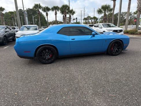 Used 2015 Dodge Challenger SRT Hellcat image 6