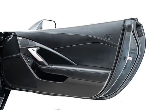 Used 2014 Chevrolet Corvette Stingray Coupe image 19