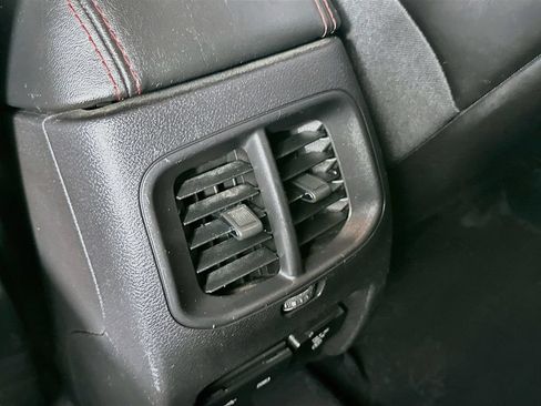 Used 2019 Jeep Cherokee Trailhawk w/ Cold Weather Group AWD/4WD image 32