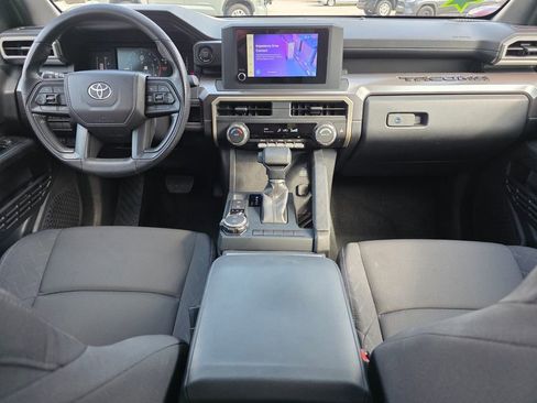 Certified 2025 Toyota Tacoma SR5 AWD/4WD image 5