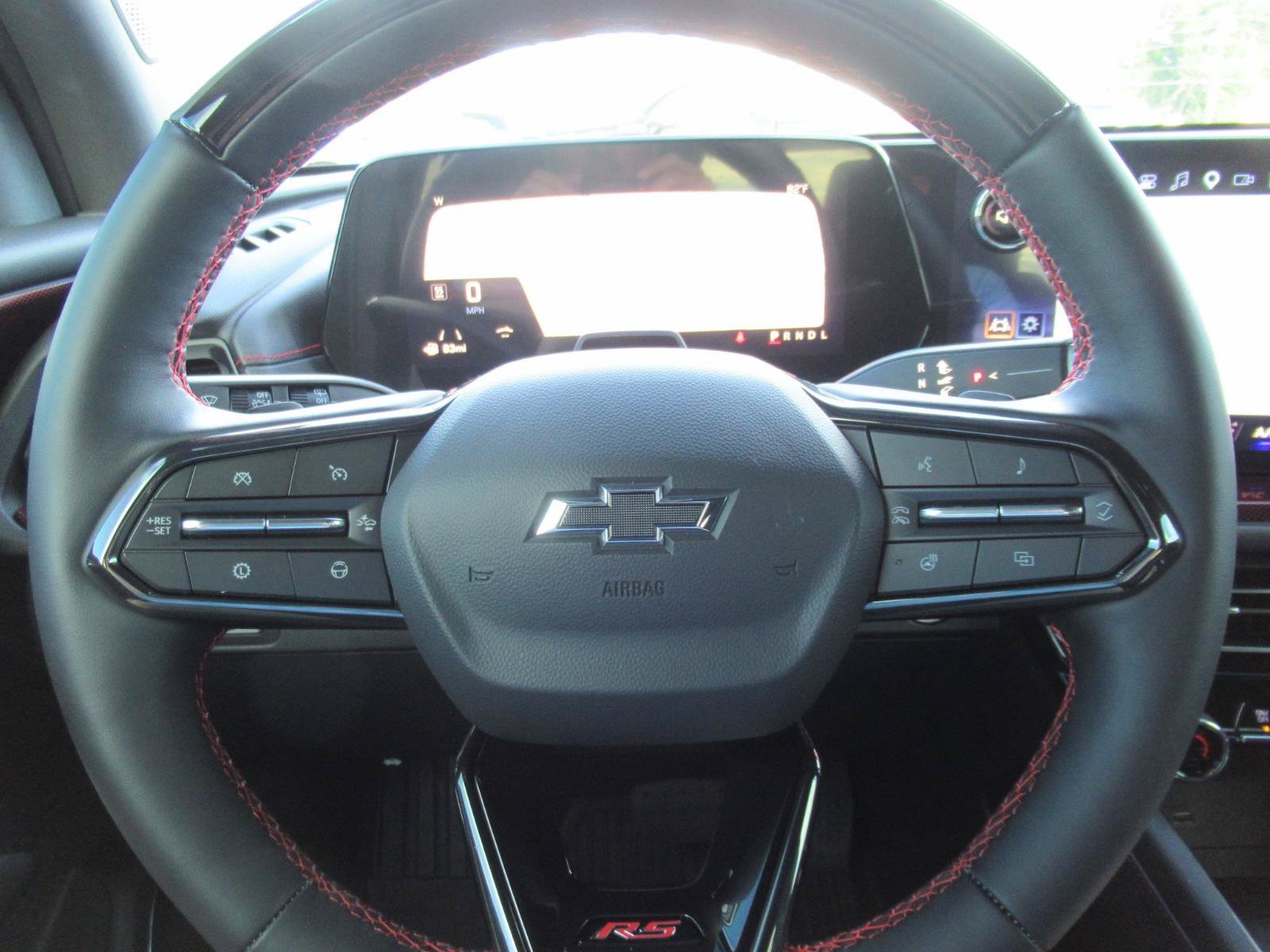 Used 2026 Chevrolet Traverse RS FWD image 24