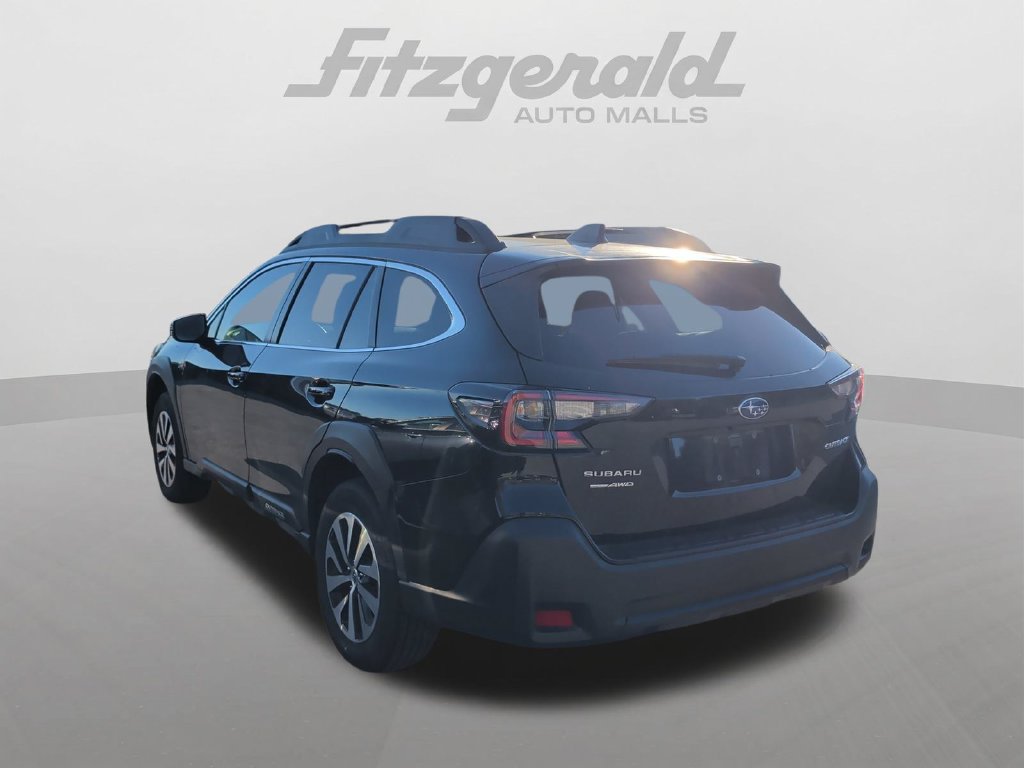 Used 2025 Subaru Outback Premium w/ Popular Package #1A AWD/4WD image 4