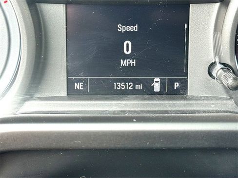 Used 2022 Chevrolet Silverado 1500 Custom image 18