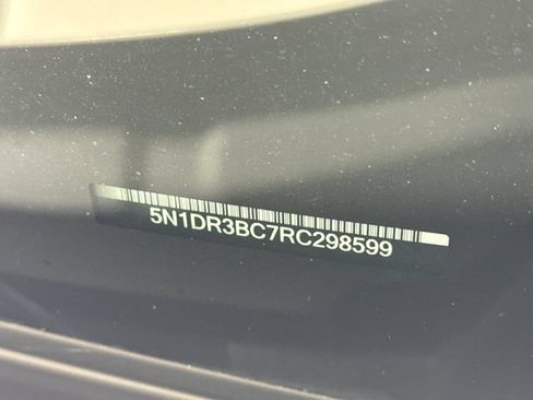 Used 2024 Nissan Pathfinder SV AWD/4WD image 29
