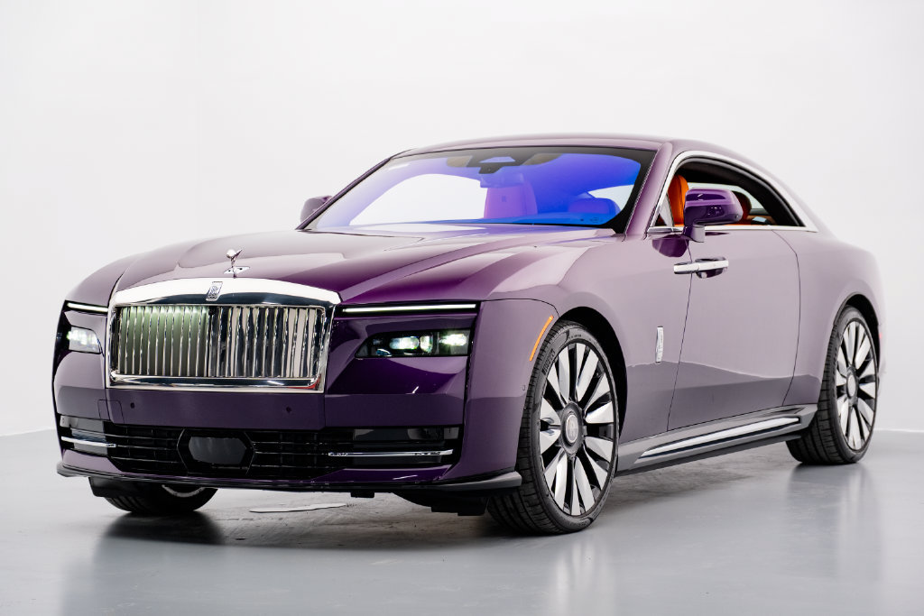 Used 2024 Rolls-Royce Spectre w/ Spectre Launch Package AWD/4WD image 2