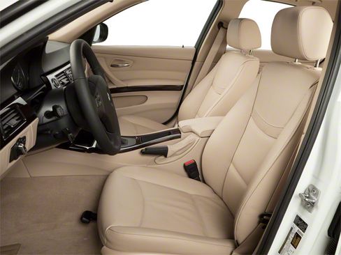 Used 2010 BMW 328i Sedan RWD image 9