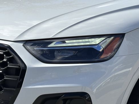 Used 2024 Audi Q5 2.0T Premium w/ Summer of Audi Package image 6