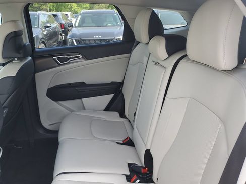 Certified 2024 Kia Sportage EX AWD/4WD image 24