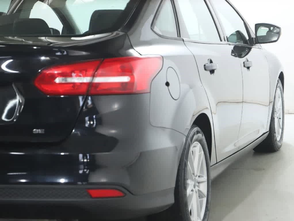 Used 2017 Ford Focus SE FWD image 42
