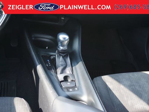 Used 2018 Toyota C-HR XLE FWD image 15