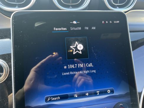 Certified 2025 Mercedes-Benz GLC 300 image 23