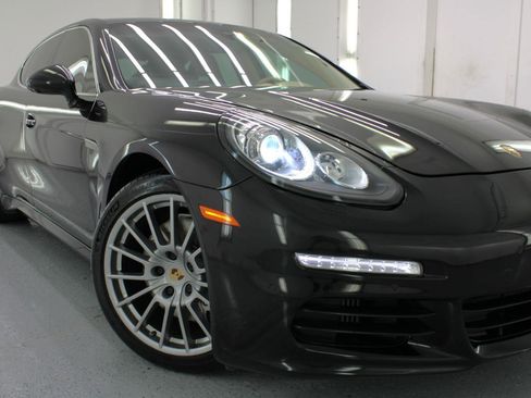 Used 2014 Porsche Panamera S image 14