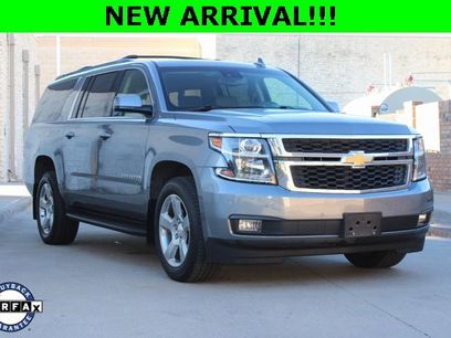 Used 2018 Chevrolet Suburban LT w/ Luxury Package