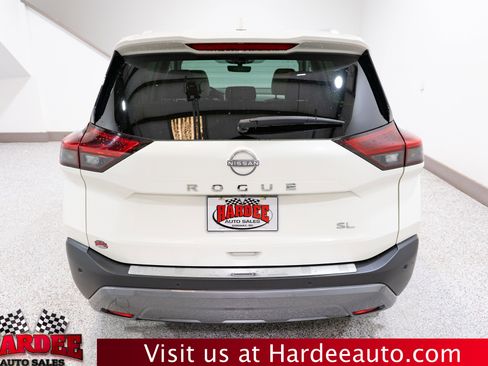 Used 2023 Nissan Rogue SL image 4