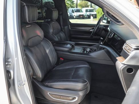 Used 2022 Jeep Grand Wagoneer Series II w/ Convenience Group III AWD/4WD image 57