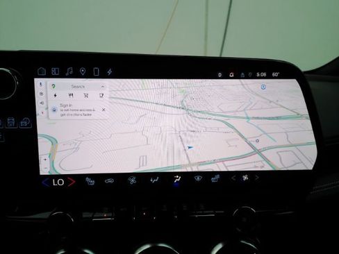 Used 2024 Chevrolet Blazer EV LT image 11