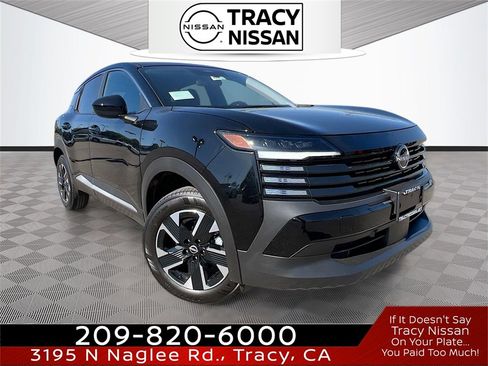 New 2025 Nissan Kicks SV image 1