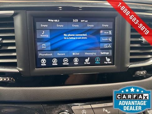 Used 2018 Chrysler Pacifica Touring-L image 19