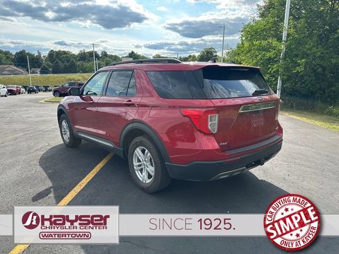 Used 2023 Ford Explorer XLT w/ Equipment Group 202A AWD/4WD image 3