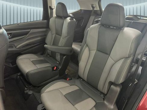 Certified 2024 Subaru Ascent Onyx Edition Limited w/ Popular Package Onyx AWD/4WD image 22
