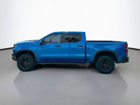 Used 2023 Chevrolet Silverado 1500 ZR2 w/ Technology Package AWD/4WD image 4
