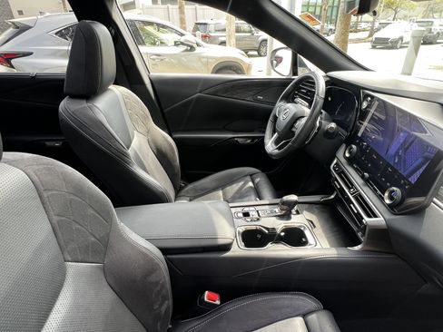 Used 2023 Lexus RX 350 w/ Cold Area Package image 45