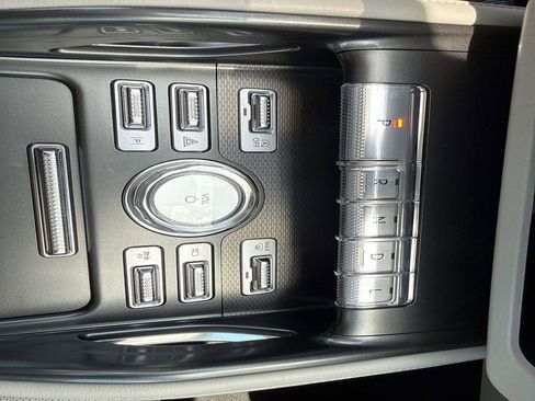 New 2026 Lincoln Nautilus Premier AWD/4WD image 31