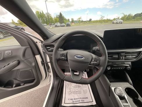 Certified 2023 Ford Escape ST-Line Elite w/ Premium Technology Package AWD/4WD image 14