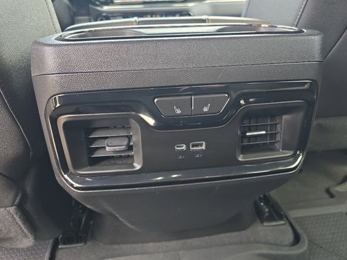 Certified 2022 Chevrolet Silverado 1500 ZR2 w/ Technology Package image 20