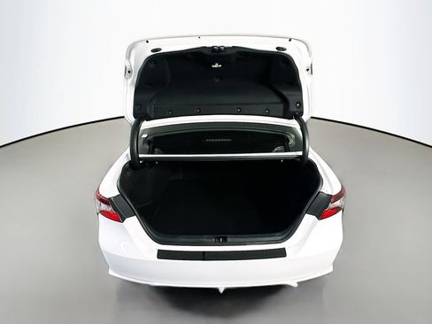 Used 2022 Toyota Camry SE w/ Convenience Package FWD image 27